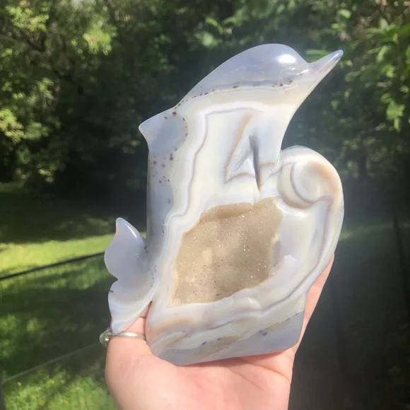 Druzy agate dolphin crystal carving - Picture 3 of 9